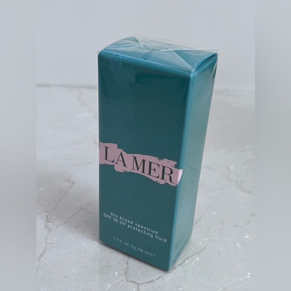 La Mer Broad Spectrum SPF 50 UV Protecting Fluid Sunscreen 1.7 oz —Brand NEW—